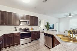 Spacious 3BR in Pet Friendly Walkable Resort with a Pool - Image 5