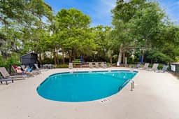 Charming Coastal Condo, with Shared Pool, Fitness Center & Dock - Image 4