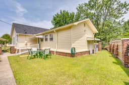 Park Circle home close to restaurants w/ AC & private W/D - Image 3