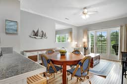 2nd-floor retreat with screened porch, shared pool, WiFi, central AC & elevator - Image 5