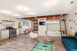 Trio of coastal cottages with private courtyard, full kitchens, & WiFi - dogs ok - Image 3