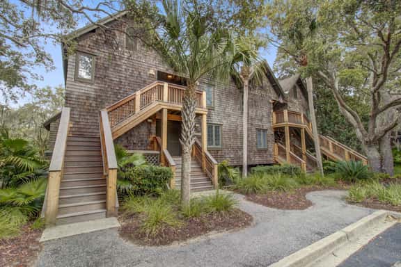 Second-floor villa with great lagoon views - steps from the beach - Image 1