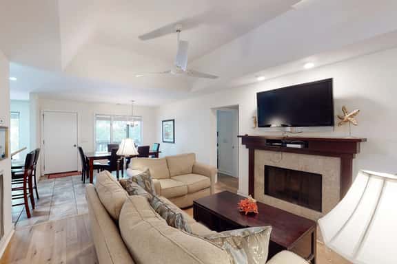 Exquisitely Furnished Home Surrounded by Golf Courses, Tennis Courts, & Beaches - Image 1