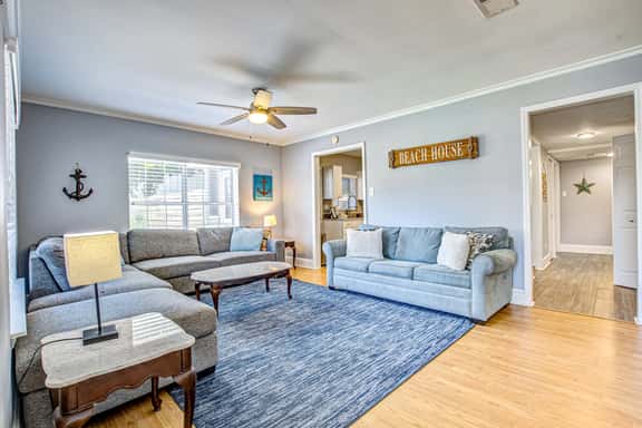 Spacious Dog-Friendly Retreat | Walk to Beach - Image 1