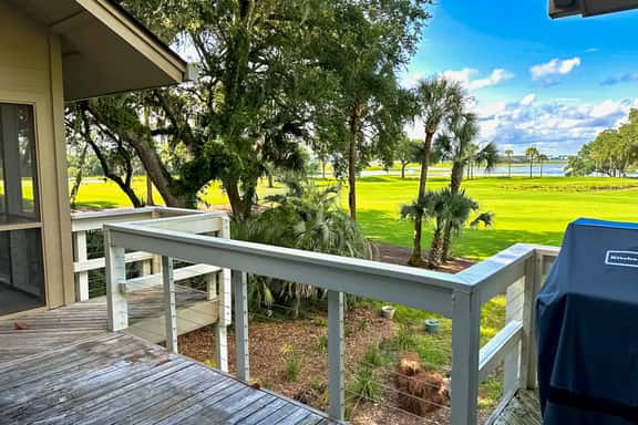 Stunning Home with river marsh views, golf course views and close beach access - Image 1