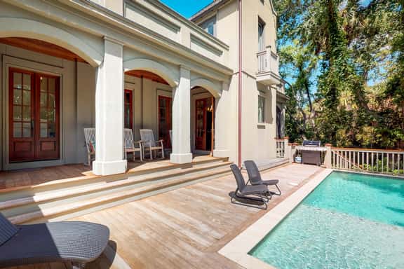 Multi-level home with private pool, lanai & enclosed deck - beach nearby - Image 1