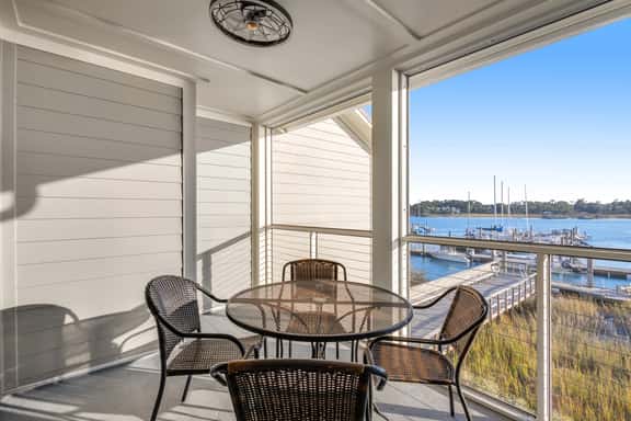 Waterfront gem with pool & amazing lanai view - near the beach, marina, & dining - Image 1