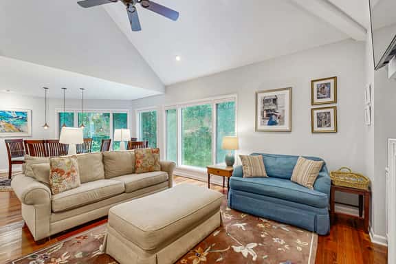 Bold villa with grill, outdoor shower & deck - by beach and Camp St. Christopher - Image 1