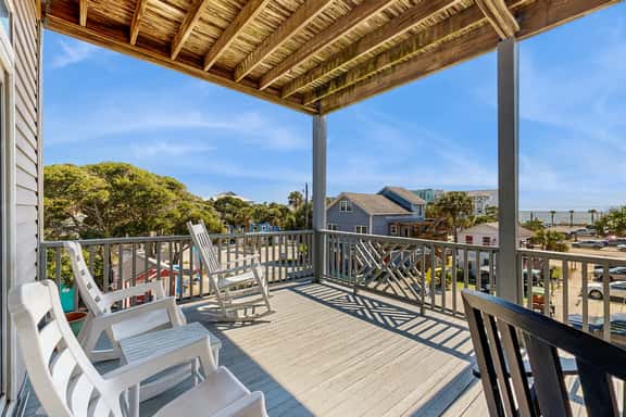 First-floor villa w/partial ocean views, covered porch -one block from the beach - Image 1