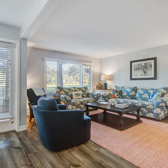 Updated West Beach villa w/ fairway & lagoon views - walk to beach - Image 1