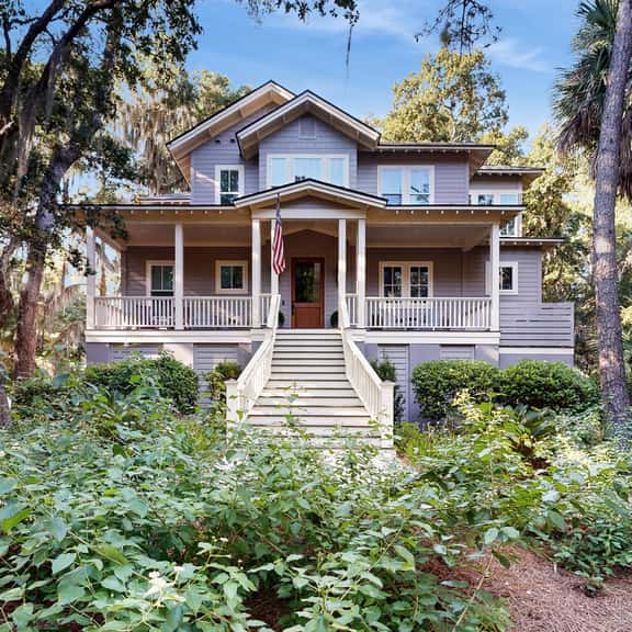 Coastal house with a central location to all island amenities - Image 1