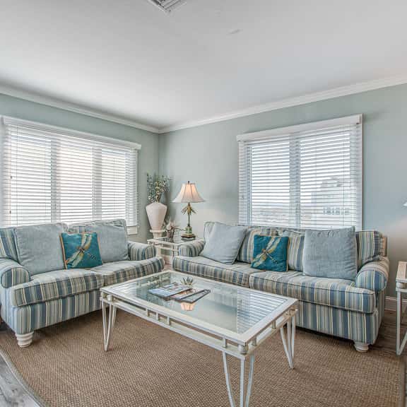 Top-floor Oceanfront Villa with spectacular ocean views - prime location - Image 1
