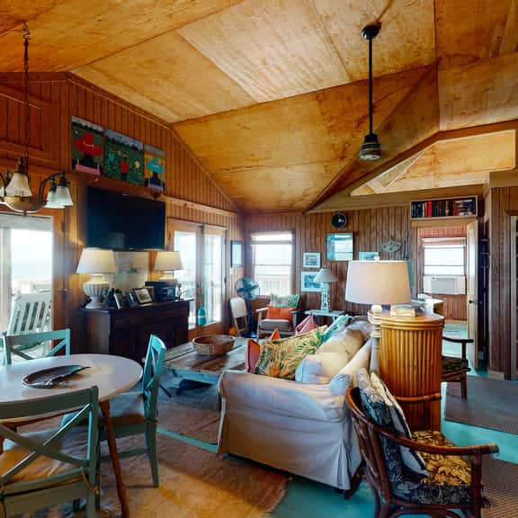 Rustic oceanfront home with screened porch, free WiFi, deck, & beach access - Image 1