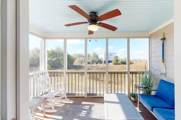30-Day Marshfront Rental Condo w/Amazing Views, 2 Porches, Laundry & Shared Pool