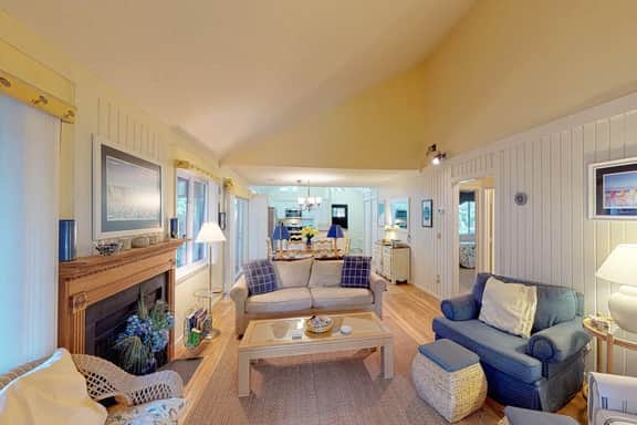 Cozy Cottage with Screened Porch, Deck & Views - Near Golf & Beach