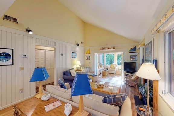 Cozy Cottage with Screened Porch, Deck & Views - Near Golf & Beach