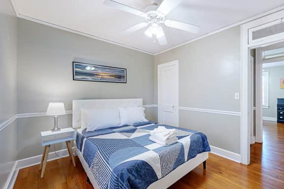Walk to Park Circle | Dog-Friendly Yard & Firepit