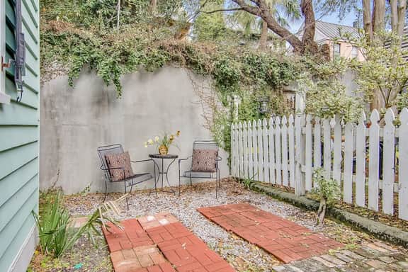 Dog-friendly home with AC, fireplace & W/D - one block to King Street dining