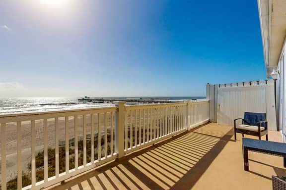 Dog-friendly penthouse with oceanfront balcony - steps to Folly Beach Pier