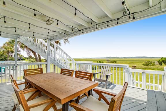 Home with Free WiFi, a Full Kitchen, Five Decks, & Amazing Marsh Views