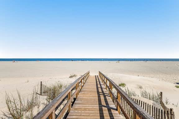 Oceanfront condo on the beach with shared pool, hot tub, & gorgeous decor