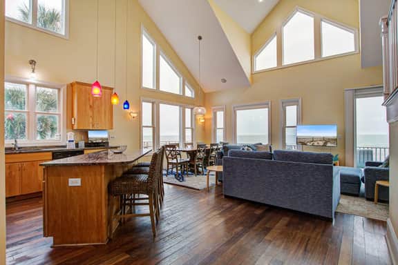 Oceanfront gem with amazing views, deck, & loft - walk to downtown Folly Beach