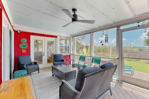Peaceful home with expansive views of the Ashley River w/ outdoor living space