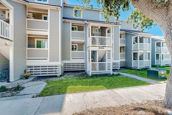 Riverfront condo near Folly Beach with balcony, views, outdoor pool & tennis