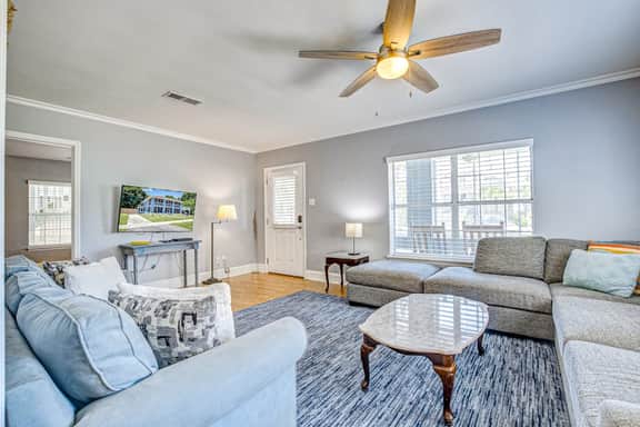 Spacious Dog-Friendly Retreat | Walk to Beach