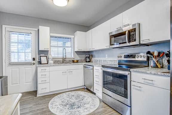 Spacious Dog-Friendly Retreat | Walk to Beach