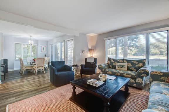 Updated West Beach villa w/ fairway & lagoon views - walk to beach