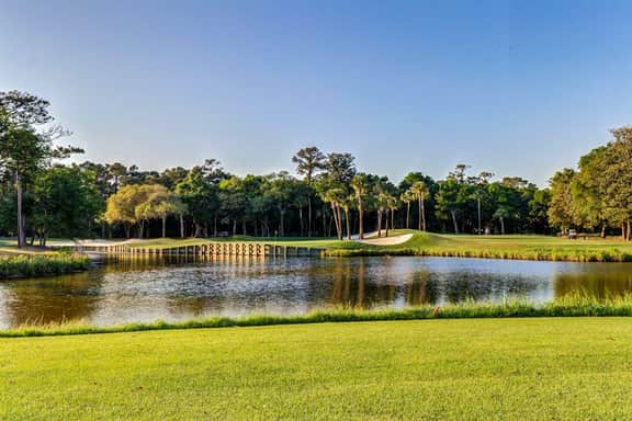 Waterfront Family Retreat with Pond Views - Close to Tennis and Golf - Dogs Welcome