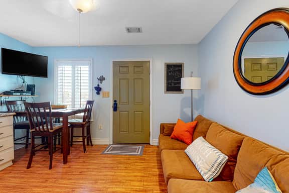Dog-Friendly, Downtown Folly Beach Condo w/Free WiFi, Flatscreen TVs & more - Image 3