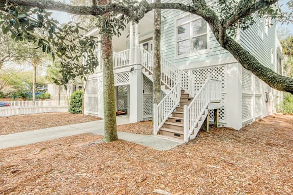 Elegant home on the boardwalk with 2 balconies & shared pools - walk to beach - Image 2