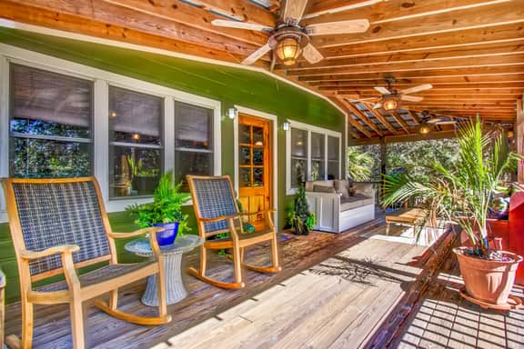 Dog-friendly tropical oasis w/ private deck/ yard - close to beach & everything - Image 5
