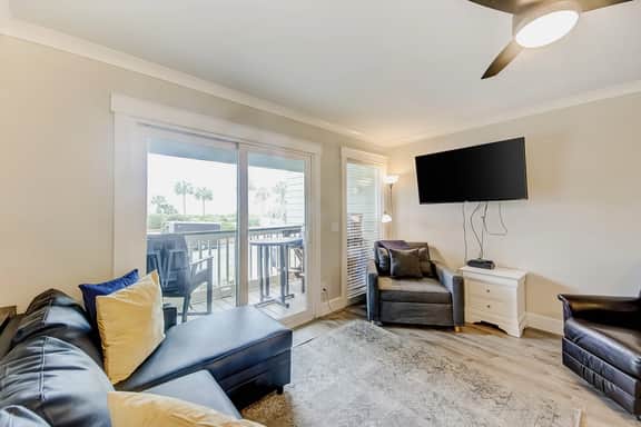 Updated Oceanfront Condo w/ Balcony, Pool & Beach Access - Image 3