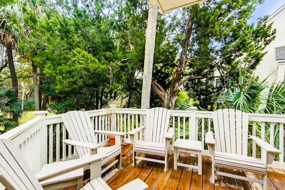 Golf-and-sea villa within walking distance of beach + resort amenities - Image 2