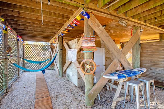 Gorgeous home with marsh views, deck, firepit & gourmet kitchen - Image 2