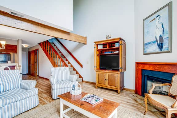 Three-story ocean-view villa with pool, balcony, charcoal grill, & central AC - Image 2