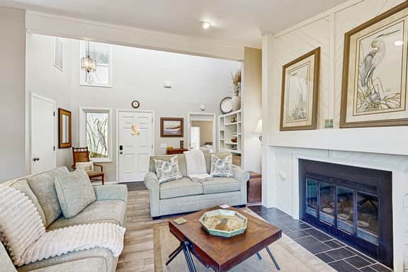 Golf course home with deck, porch & lagoon view - 1 block to beach, 1 dog OK - Image 3