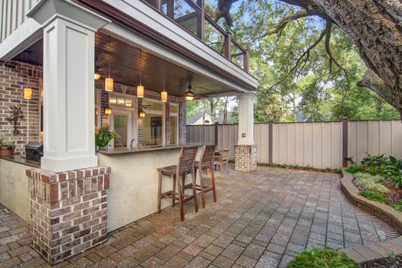 Exquisite escape with lake views, second-floor deck & sunroom - dog-friendly - Image 2