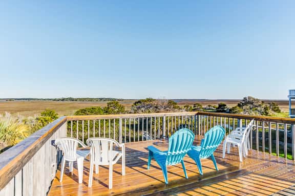 Marsh-view home with large rooftop deck & outdoor shower - steps from beach - Image 2