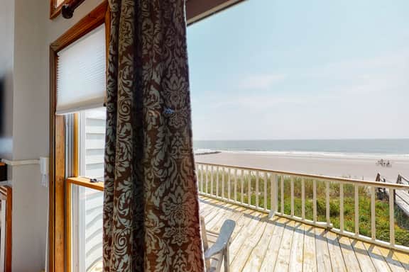 Oceanfront home with stunning ocean views, central AC, and private W/D - Image 2