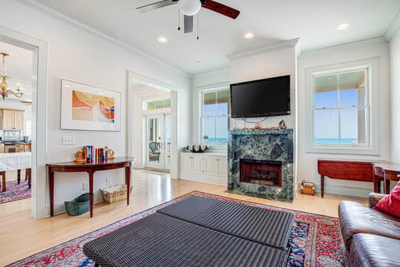 Gorgeous Beachfront Home w/ Oceanfront Views, Deck, Beach Boardwalk & WiFi - Image 5