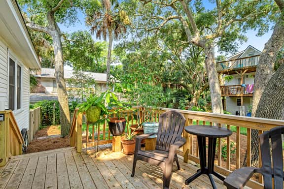 One Block to the Beach Cute Home w/ Deck, Garden Patio, Central AC & WiFi - Image 3