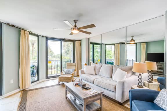 Beachfront villa w/ access to shared pool, beach, or golf, & w/shared gas grill - Image 3