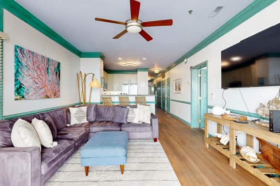 Second-level abode w/ ocean views, private balcony, shared pool - Image 3