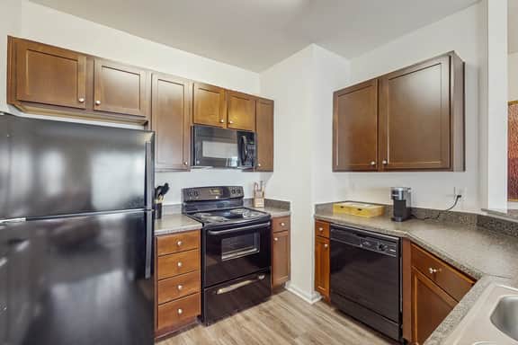 Stylish 2BR: Pet Friendly in Walkable Resort with a Pool - Image 5