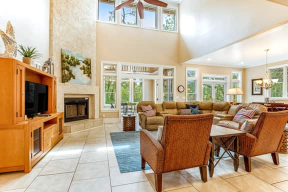 Upscale house with private pool, lagoon views - near beach & tennis - Image 4