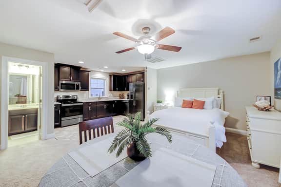 Charming studio with 3 pools, kitchenette & AC - Image 5